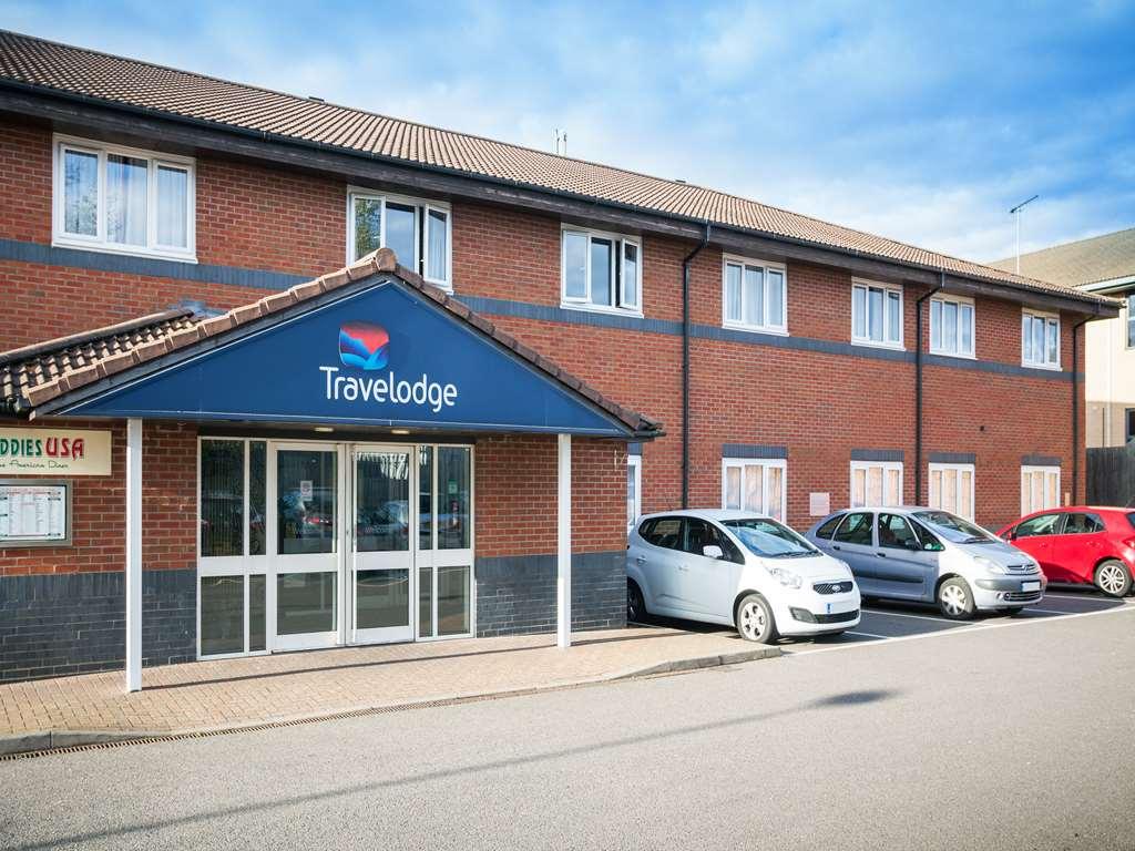 Travelodge Milton Keynes Old Stratford Exteriér fotografie