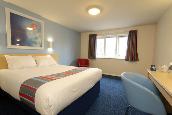 Travelodge Milton Keynes Old Stratford Pokoj fotografie