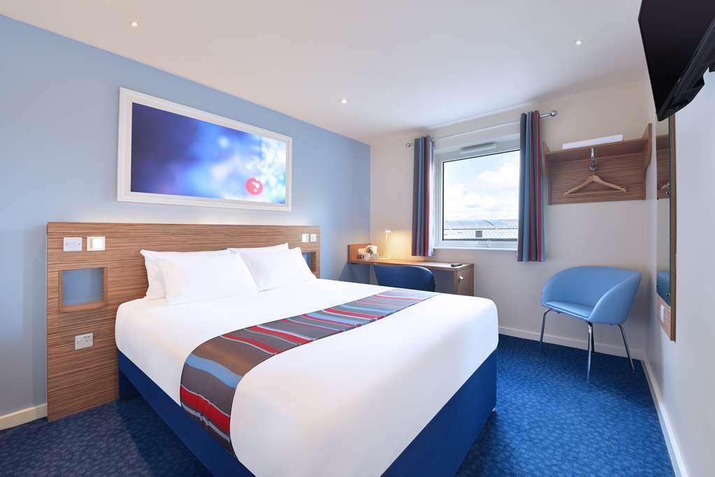 Travelodge Milton Keynes Old Stratford Pokoj fotografie