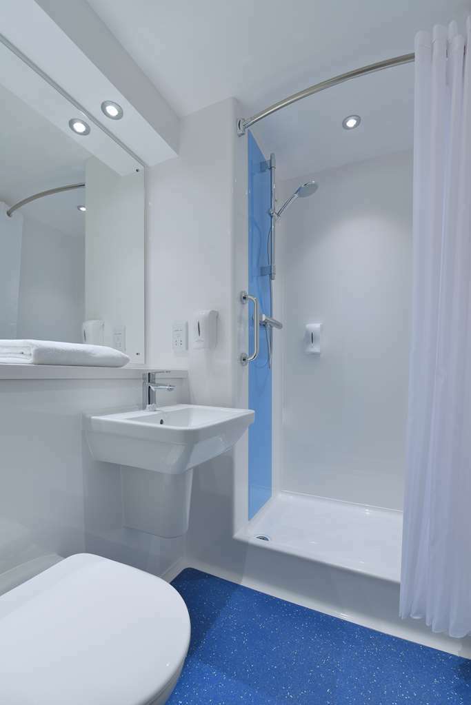Travelodge Milton Keynes Old Stratford Pokoj fotografie
